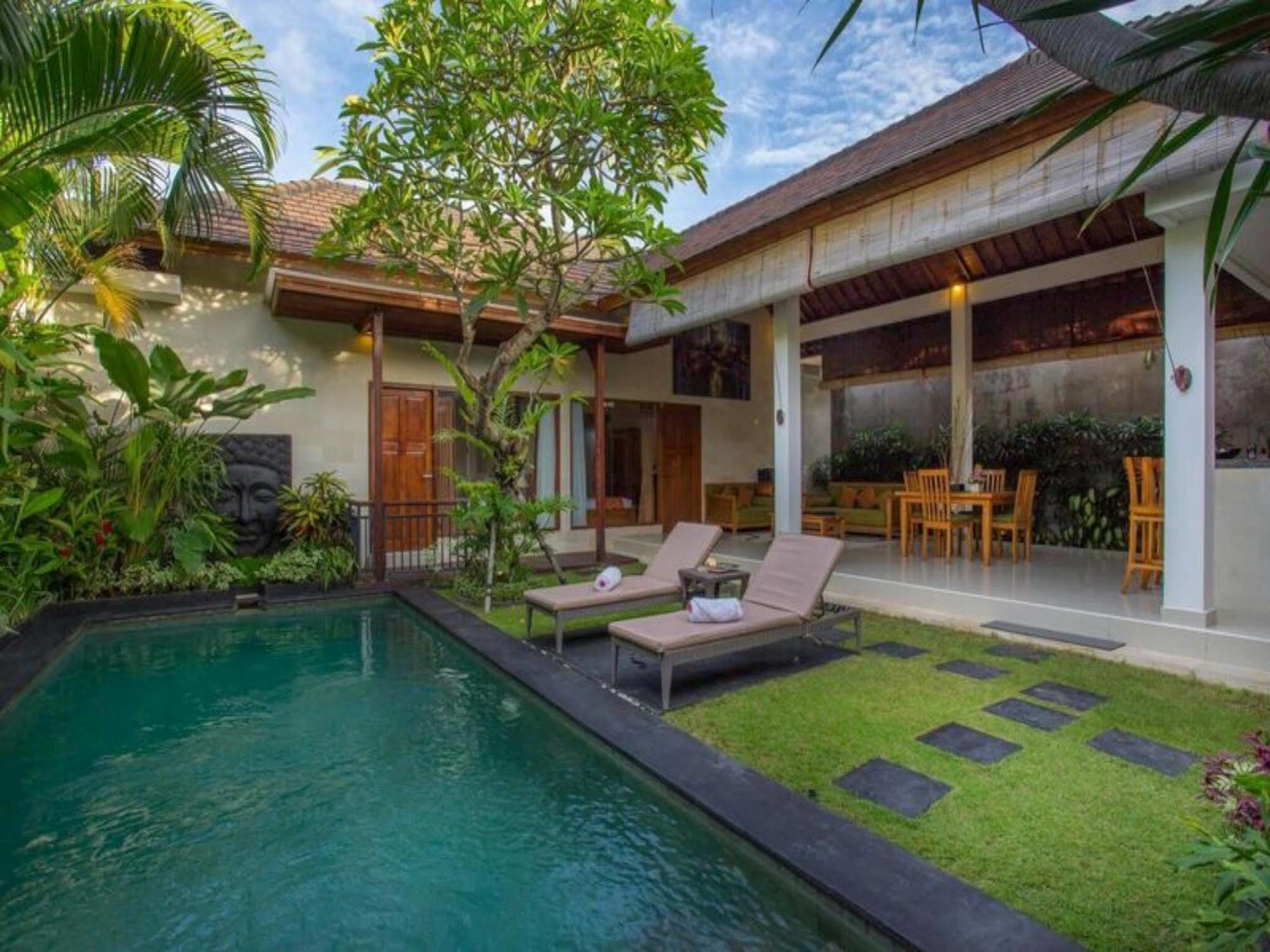 Sandi Agung Villa - CHSE Certified Seminyak Esterno foto
